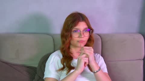 BellaMarebelle online show from April 9, 6:38 pm
