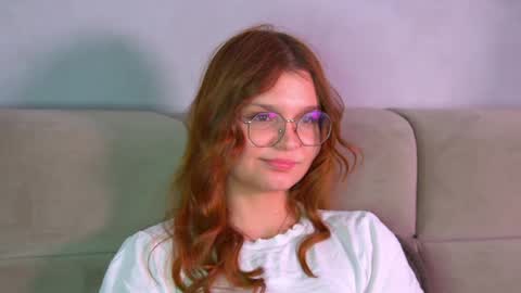 BellaMarebelle online show from April 10, 5:00 am