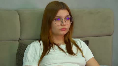 BellaMarebelle online show from April 16, 9:43 pm