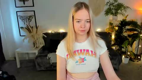 Bella online show from August 10, 10:27 am