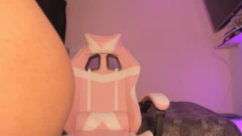bellamoon_1 online show from July 3, 8:05 am