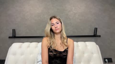 Bella online show from August 11, 6:21 pm