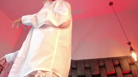 LUCIANA online show from August 6, 2:49 pm