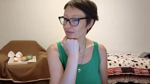 Emma online show from July 30, 11:44 pm