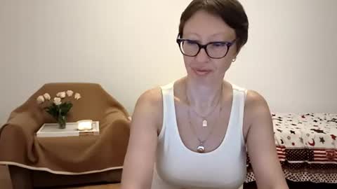 Emma online show from August 1, 8:26 pm