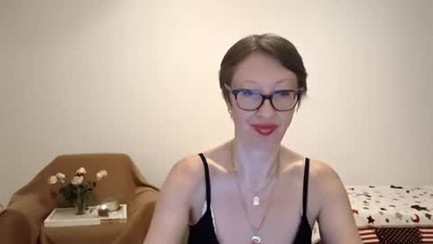 Emma online show from August 5, 10:41 pm