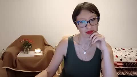 Emma online show from August 9, 7:26 pm