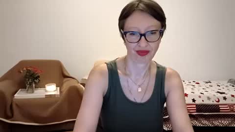 Emma online show from August 9, 10:55 pm