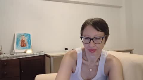 Emma online show from August 12, 8:33 pm