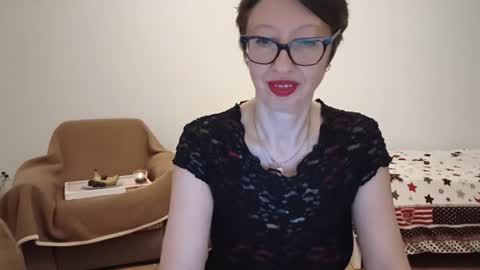 Emma online show from August 13, 9:40 pm
