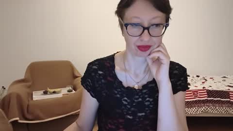 Emma online show from August 13, 11:52 pm