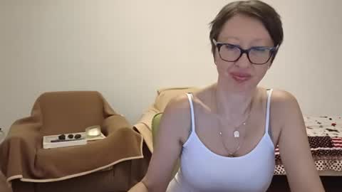 Emma online show from August 14, 10:13 pm
