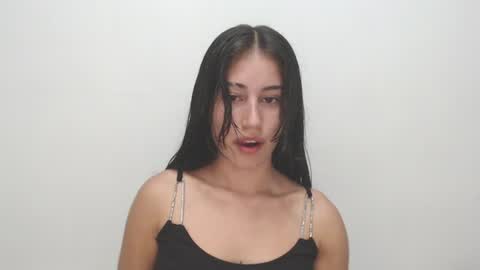 Bella online show from August 13, 1:08 am