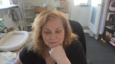 Bella Private online show from March 21, 6:55 pm