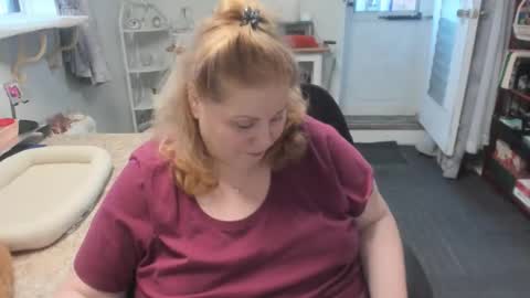 Bella Private online show from April 4, 1:07 pm