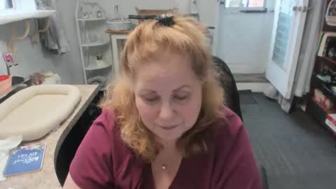 Bella Private online show from April 4, 6:59 pm
