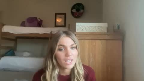 Bella 3 online show from May 10, 12:24 am