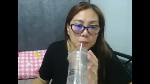 Bella online show from August 12, 5:48 pm
