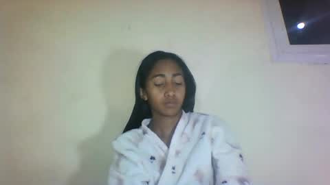 belle_annah online show from August 1, 12:38 am