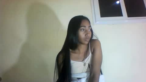 belle_annah online show from August 7, 10:26 am