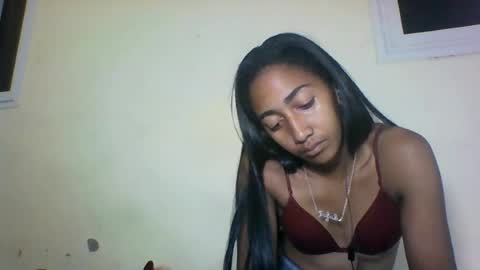 belle_annah online show from August 10, 4:30 pm