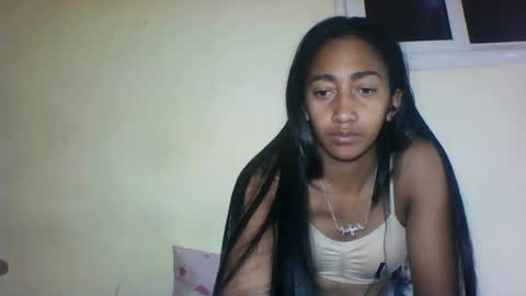 belle_annah online show from August 12, 7:43 am