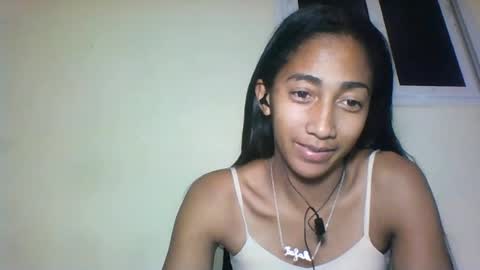 belle_annah online show from August 12, 7:38 pm