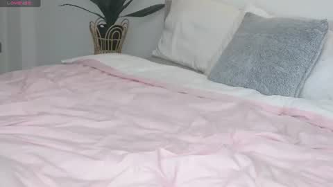 belle_blondy online show from September 1, 11:44 am