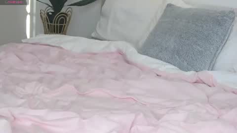 belle_blondy online show from September 1, 4:08 pm