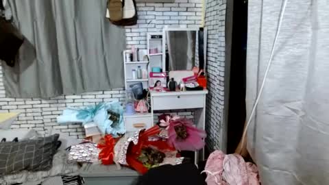 belle_sexy69 online show from August 5, 11:41 am
