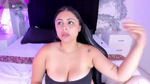 BELLE online show from August 2, 6:59 pm