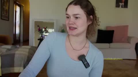 BELLE   online show from August 16, 4:49 am
