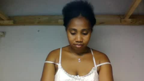 bellesoa online show from July 27, 8:25 pm