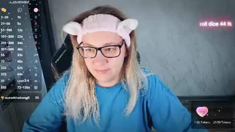 Your Annabelle Wolf  online show from August 4, 5:54 pm