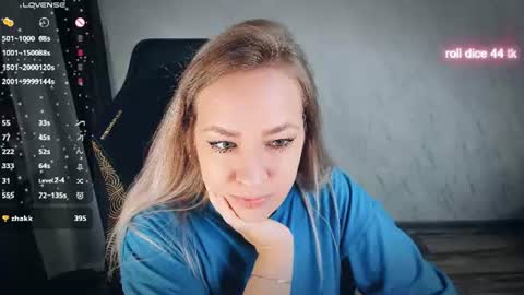 Your Annabelle Wolf  online show from August 11, 10:01 pm
