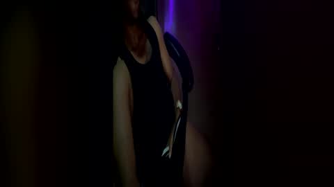 bello477192 online show from July 3, 11:40 pm