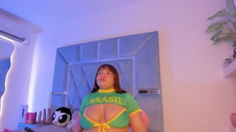 bellota1ht online show from August 11, 10:12 pm