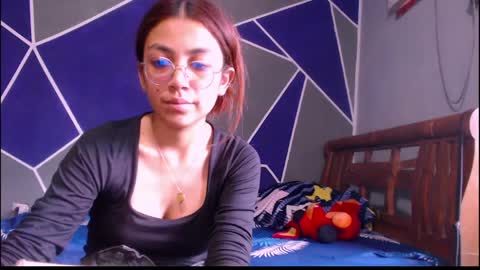 bellota bunny online show from April 24, 7:40 pm