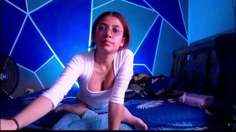 bellota bunny online show from April 27, 7:14 pm