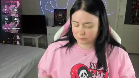 LinaBoo online show from August 7, 2:39 pm