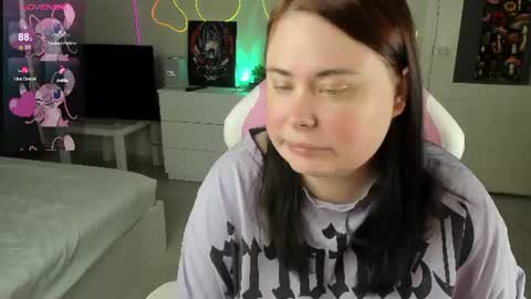 LinaBoo online show from August 11, 9:55 am
