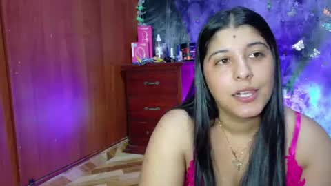 Your New Girlfriend online show from August 15, 1:09 am