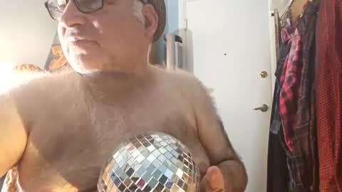 bendavewill online show from June 21, 7:42 am