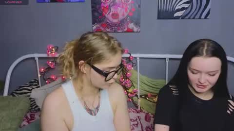MARK  SOFIEKENDALL  NATHAN online show from July 21, 8:11 pm