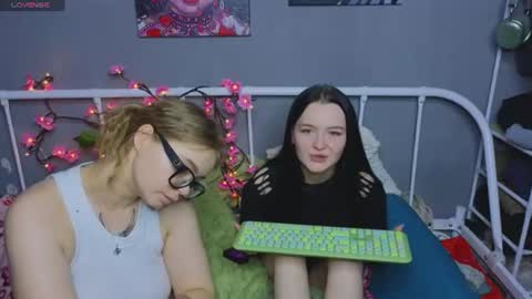 MARK  SOFIEKENDALL  NATHAN online show from July 21, 10:23 pm