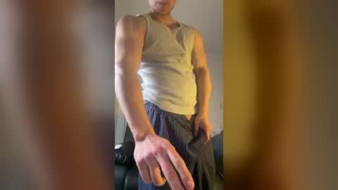 benicio03 online show from August 17, 1:43 am