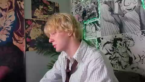 Benjamin online show from August 9, 3:40 am