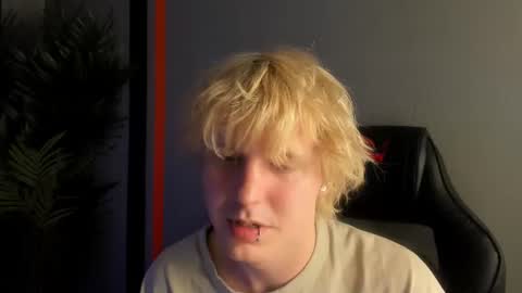 Benjamin online show from August 14, 4:38 am