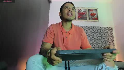 Benjamin online show from August 9, 12:28 pm