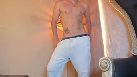 benjamin_more online show from August 12, 3:53 am